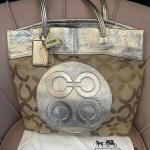 COACH JULIA OPT ART PERRY TOTE BAG GOLD #15013